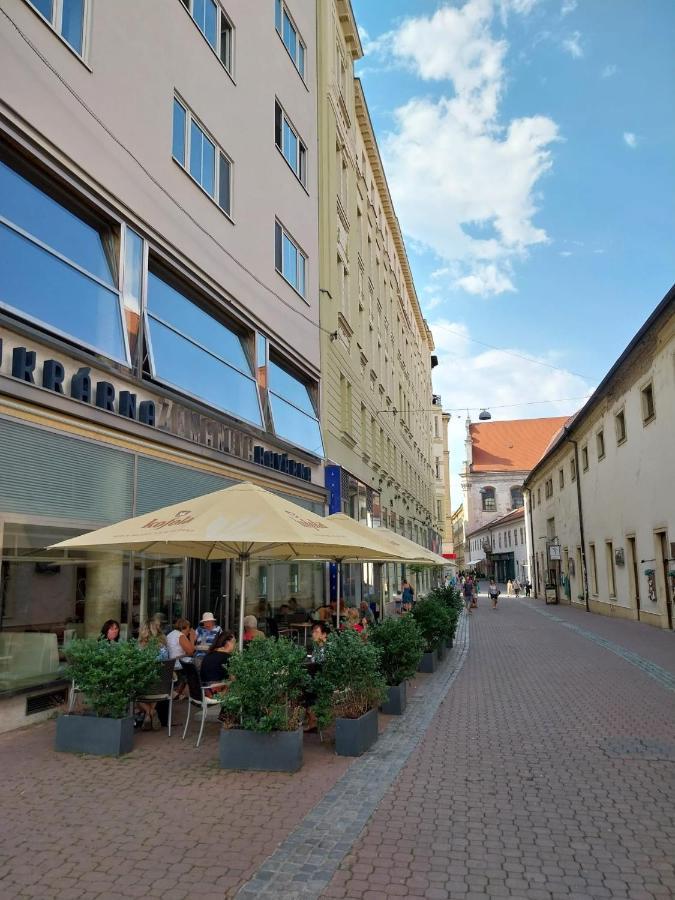 City Center Apartments - Moderna Brno Rimske Namesti V Exterior foto